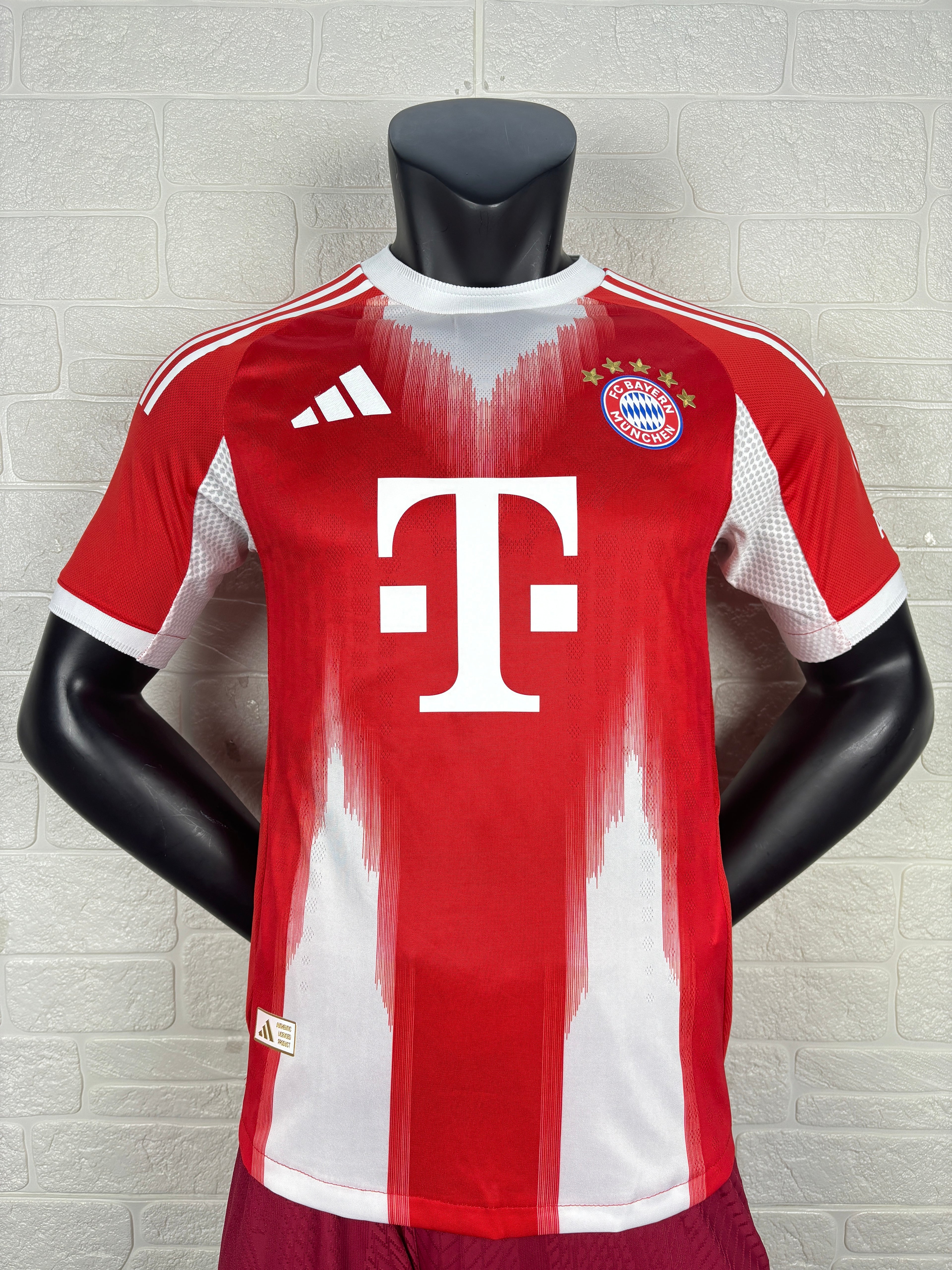 FC Bayern Home Jersey 2025-26