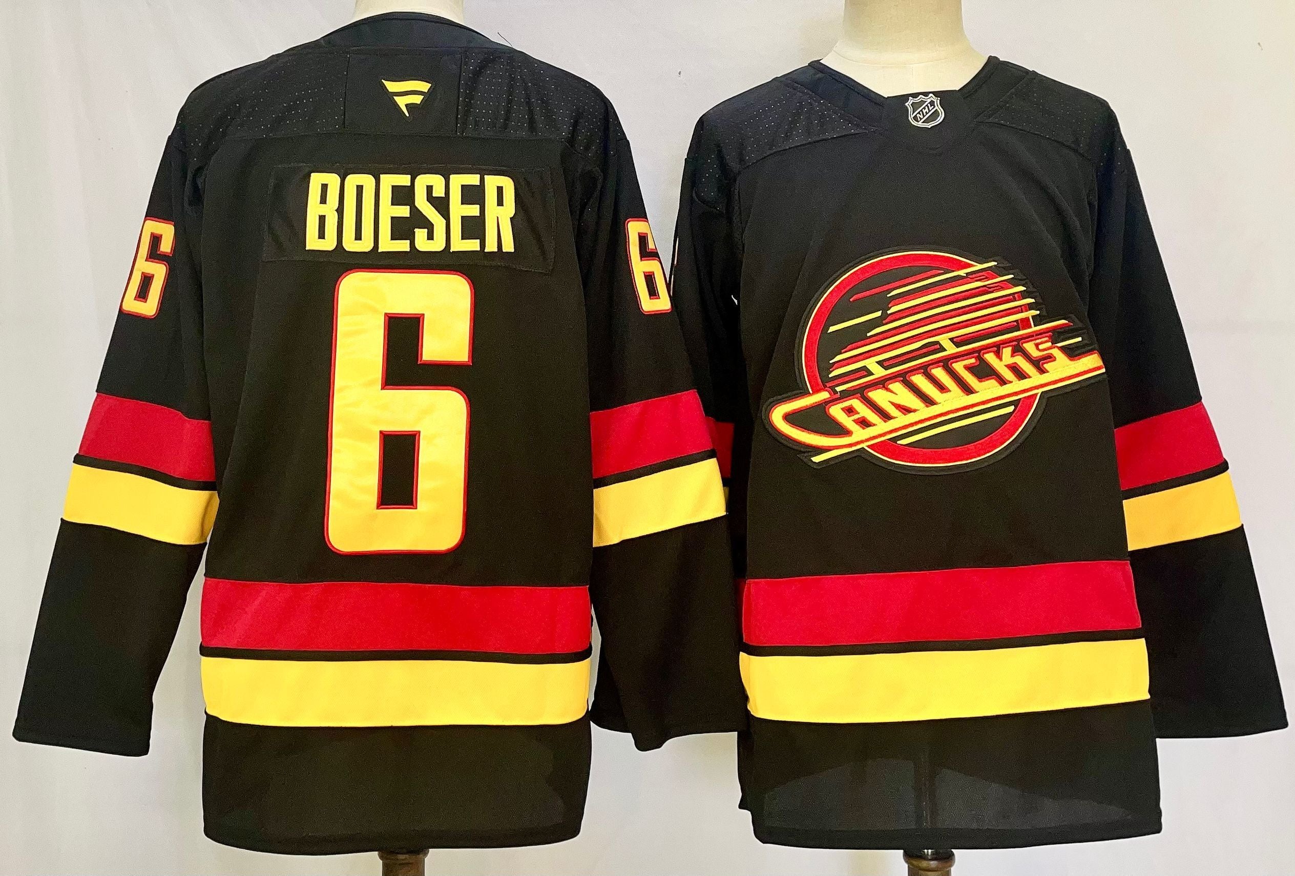 Vancouver Canucks Jersey - Boeser Edition