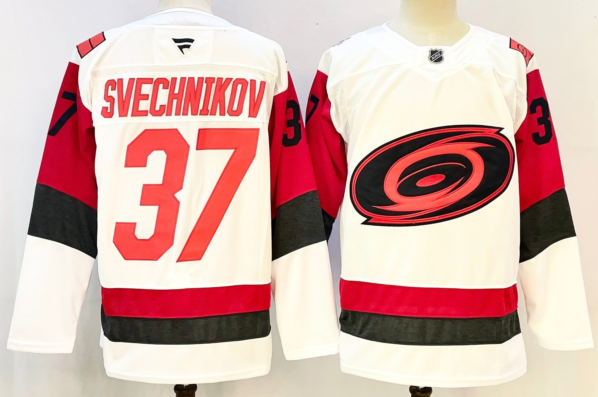 Carolina Hurricanes Jersey - Svechnikov Edition
