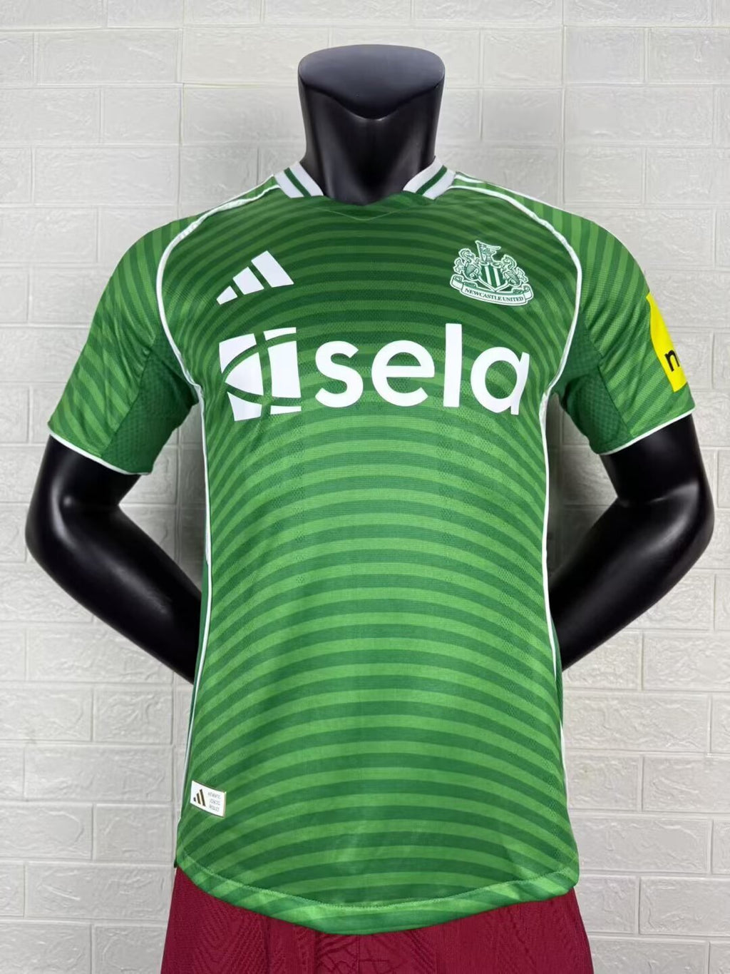 Newcastle Away Jersey 2025-26