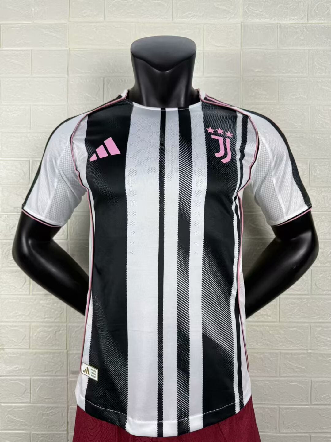 Juventus Home Jersey 2025-26
